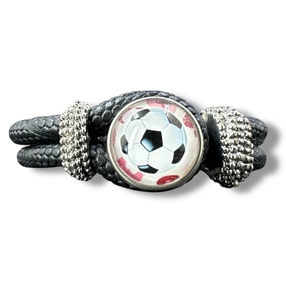 Interchangeable Snap Bracelet with 13 Buttons